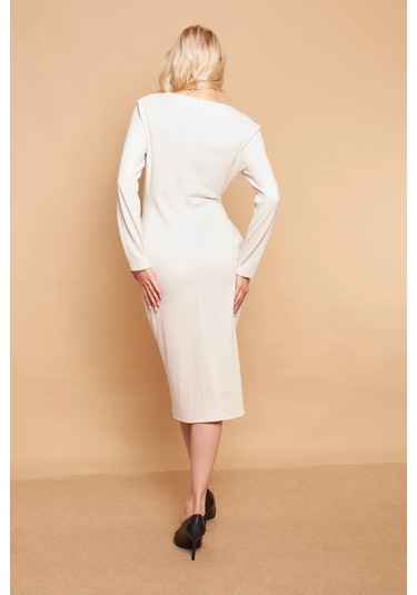 V Yaka Önü Çapraz Önden Yırtmaçlı Diz Altı Hafif Likralı Triko Elbise-şampanya Şampanya