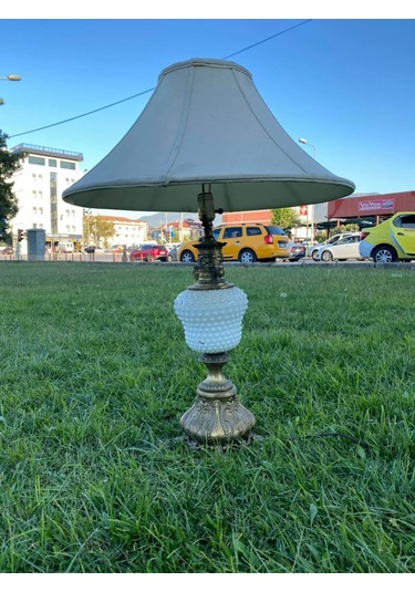 Beyaz Porselen Gövde Antika Abajur 80 CM