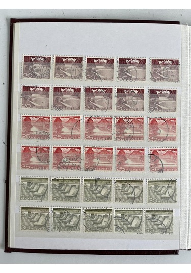 Helvetia İsviçre Pul Koleksiyonu Albümü 300 Adet - Yabancı Pul 064