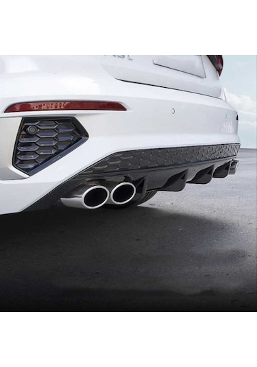 Audi a3 sedan arka difüzör ve egzoz seti 2021+ pianoblack