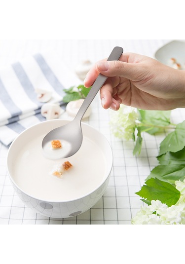 Xindoker Titanyum Bestecke: Hafif 35g Dışarıda Kamp Ya Da Piknik İçin Taşınabilir Gümüş Renkli 18.2cm Yemek Kaşığı Normal Boyut