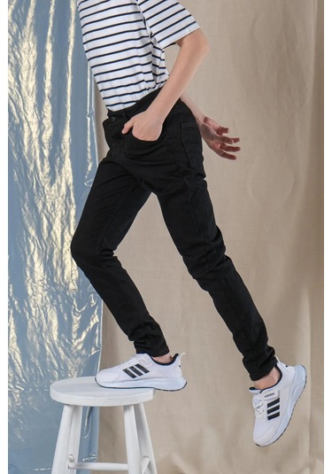 Erkek Çocuk Dar Paça Siyah Kot Pantolon Çok Renkli