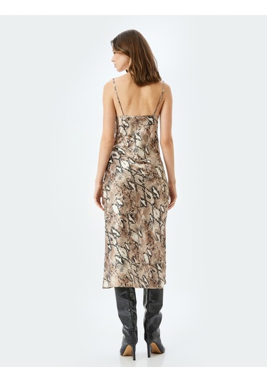 Koton Yılan Derisi Görünümlü Midi Degaje Yaka İp Askılı Slip Elbise Bej Desenli 5wak80055fw Ekru Koton Yılan Derisi Görünümlü Midi Degaje Yaka İp Askılı Slip Elbise Bej Desenli 5wak80055fw Ekru