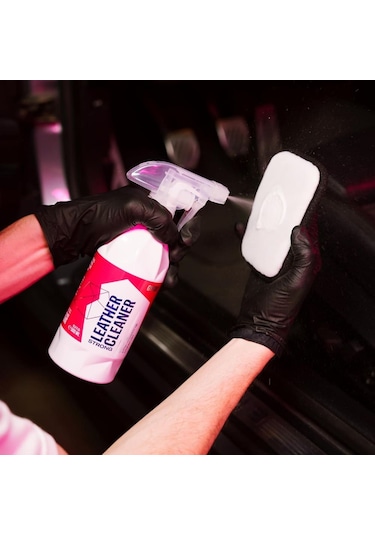 Gyeon Q²M LeatherCleaner Strong Güçlü Deri Temizleyici - 1000 ML