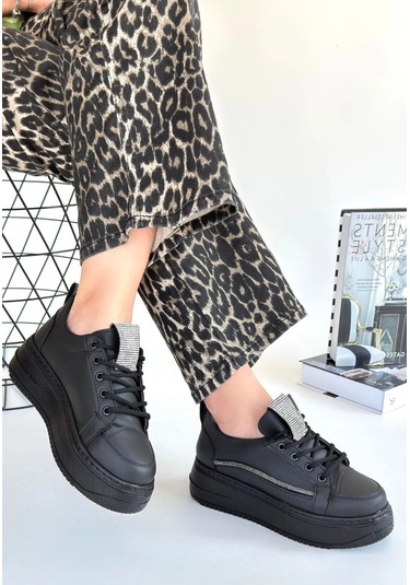 Leope Siyah Cilt Bağcıklı Spor Ayakkabı Siyah