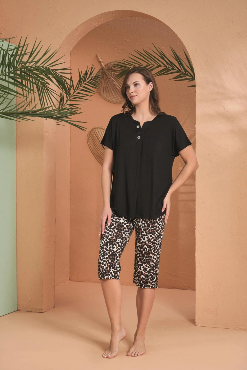 Pjs Kadın Leopar Desenli V Yaka Kısa Kollu Kapri Rahat Pijama Takım Siyah