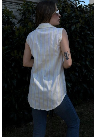 Kadın Sarı Çizgili, Dokulu Yazlık Kumaş, Yarım Patlı, Sıfır Kollu Bluz Sari