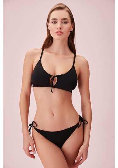 Suwen Bağcıklı Bralet Bikini Üst Sb24993012 Siyah