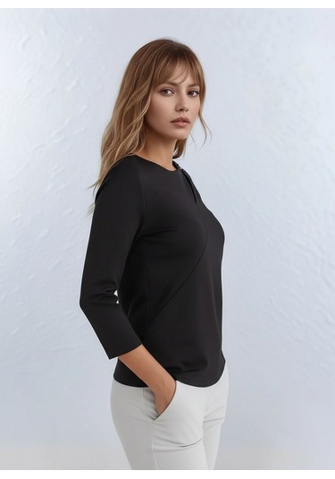 Kadın Yakada Toka Detay Spor Şık Dokuma Kumaş Truvakar Kol Büyük Beden Şık Bluz Siyah
