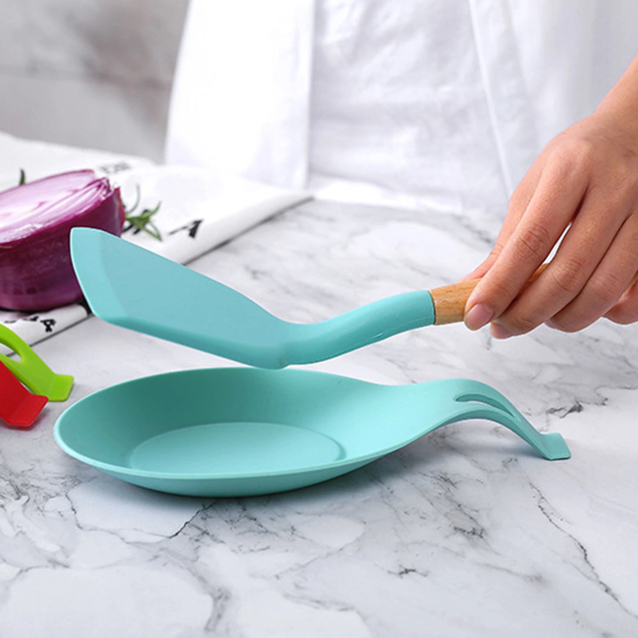 Xindoker Yeşil Silikon Kaşık Tutucu Mutfak Isı Yalıtımı Temizlenmesi Kolay Mutfak Aleti 20cm