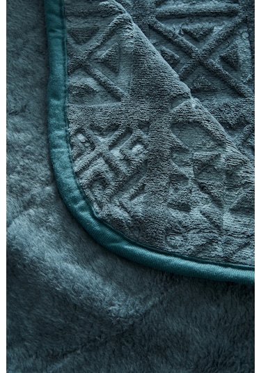 Karaca Home Blair Çift Kişilik Embos Battaniye Petrol 200x220 CM Petrol Yeşili