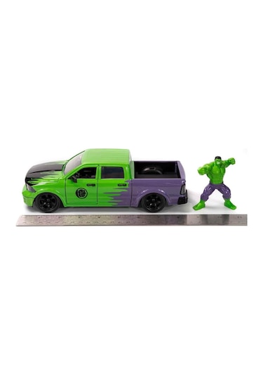 1:24 Marvel Avengers 2014 Ram 1500 Model Araba Ve Hulk Figür