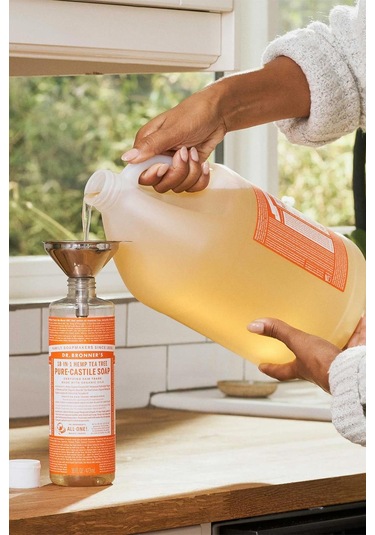 Dr. Bronner's Çay Ağacı Kokulu Çok Amaçlı Sıvı Sabun 473 ML
