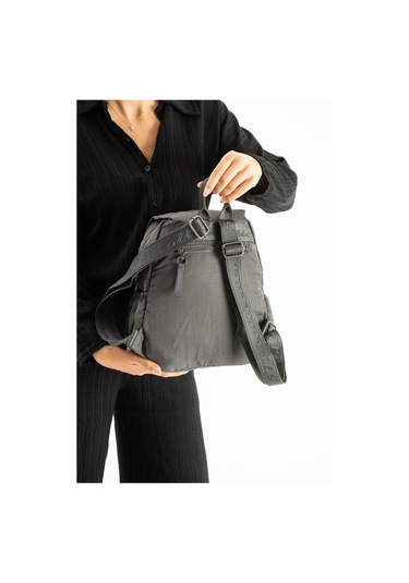 Yumuşak Dokulu Ultra Hafif, Esnek Ve Su Geçirmez Polyamid Kumaş Sırt Çantası Gri Model: 571-13-14b Gri