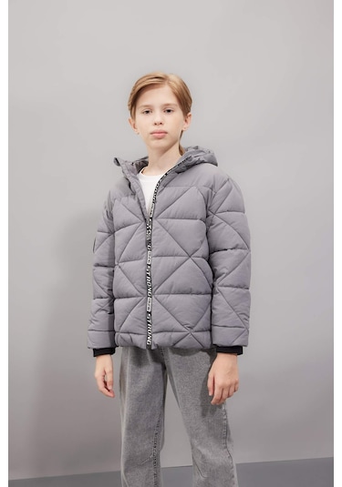 DeFacto Erkek Çocuk Su İtici Kapüşonlu Fermuarlı Cepli Mont C7385A824WNGR211