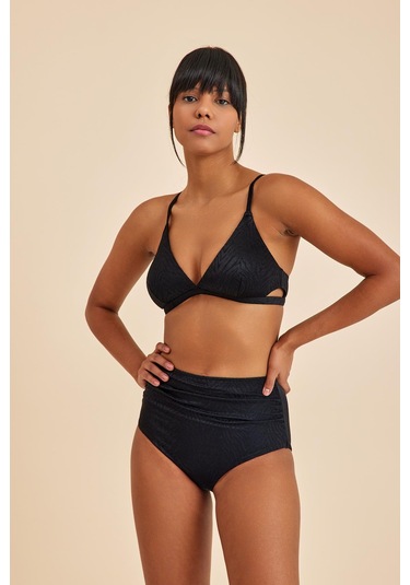 Bali Siyah Dolgusuz Pedli Üçgen Bikini Üst Siyah