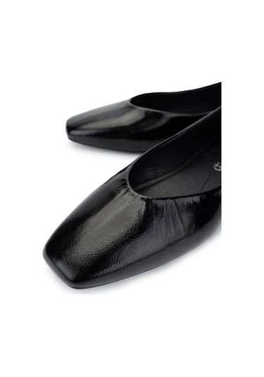 Tamer Tanca Kadın Hakiki Deri Siyah Rugan Babet Ayakkabı 1073 004 Bn Ayk Y25 Sıyah Rgn Siyah Rugan