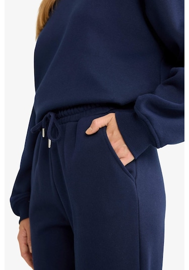 Defacto Basic Düz Cepli Beli Bağcıklı Kalın Jogger Eşofman Altı F9622ax25aunv251 Lacivert-nv251 Defacto Basic Düz Cepli Beli Bağcıklı Kalın Jogger Eşofman Altı F9622ax25aunv251 Lacivert-nv251