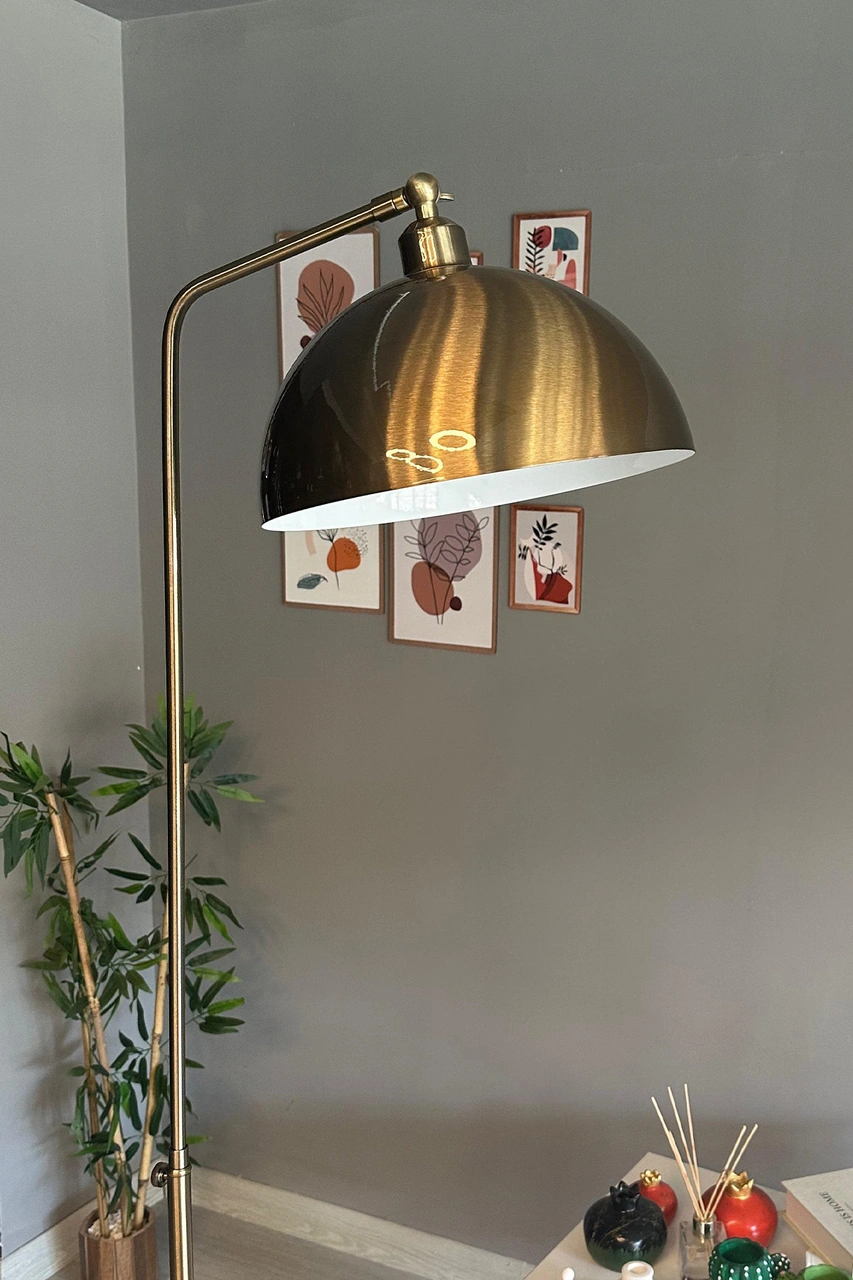 Lambader Hareketli Başlık Modern Dekoratif Metal Oturma Odası Çalışma Odası Zemin Lambası Eskitme