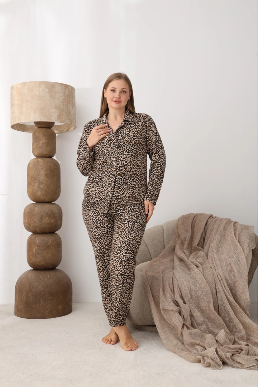 Büyük Beden Leopar Desenli Düğmeli Uzun Kol Kadın Pijama Takımı Leopar