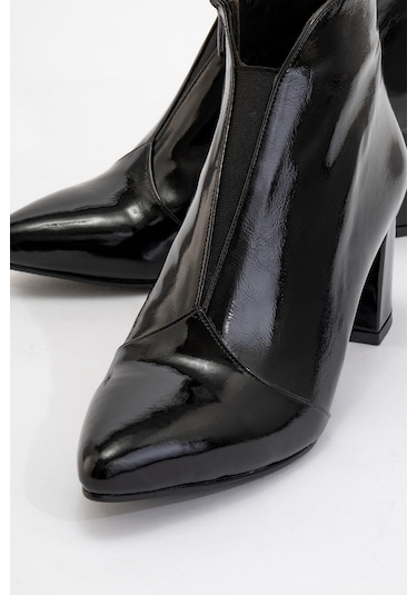 Finda Siyah Rugan Hakiki Deri Kadın Kalın Topuklu Bot Siyah Rugan