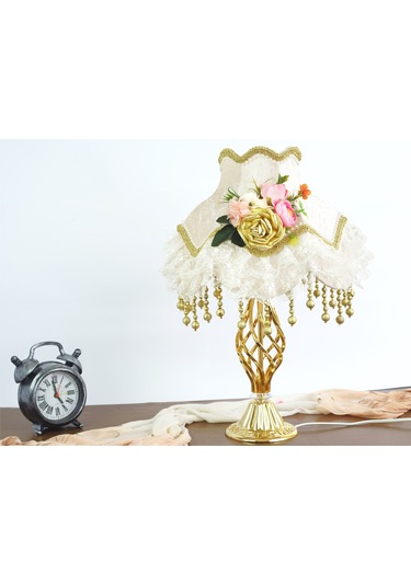 İki Adet Çiçek Dekorlu Abajur Gold Beyaz Klasik Model Beyaz