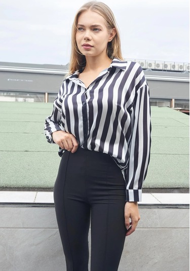 Kadın Desenli Yakalı Düşük Omuzlu Uzun Kol Şık Ofis Gömlek-Siyah Beyaz Çizgi Siyah Beyaz Çzg.