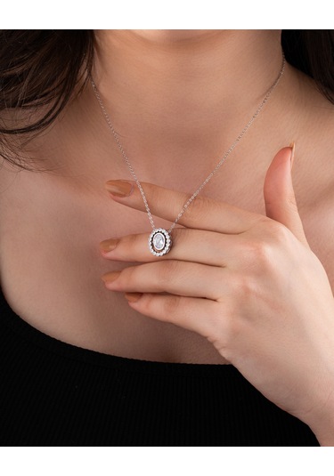 925 Ayar Rodyum Zirkon Taşlı Oval Anturaj Hareketli Ayarlanabilir Gümüş Kolye Rzn10321 Gümüş