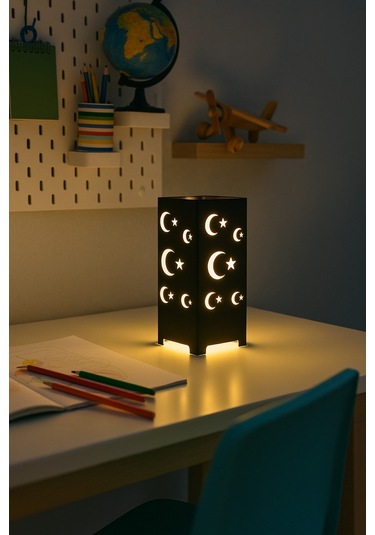 Hilal Ve Yıldız Desenli Kablolu Metal Gece Lambası Dekoratif Çocuk Odası Masa Lambası Tc