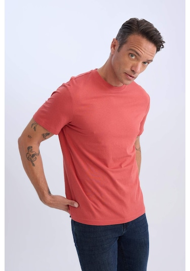 DeFacto %100 Pamuk New Regular Fit Bisiklet Yaka Basic Düz Kısa Kollu Tişört V7699AZ25SPRD33 DeFacto %100 Pamuk New Regular Fit Bisiklet Yaka Basic Düz Kısa Kollu Tişört V7699AZ25SPRD33