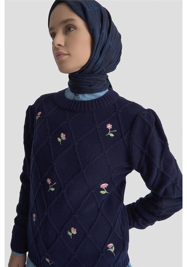 Armine Çiçek Nakışlı Kazak 25kd6014 Lacivert Lacivert