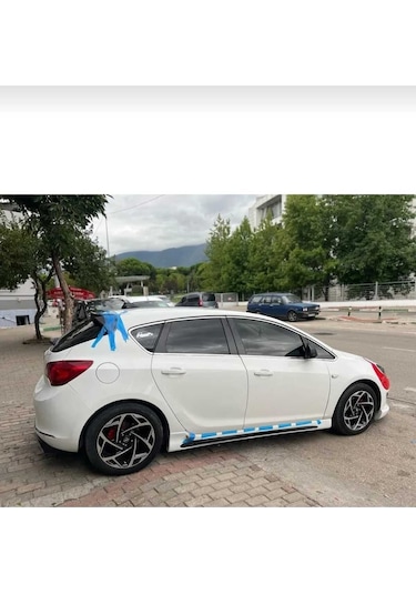 Opel Astra J Kanallı Yan Marşpiyel Çift Plastik