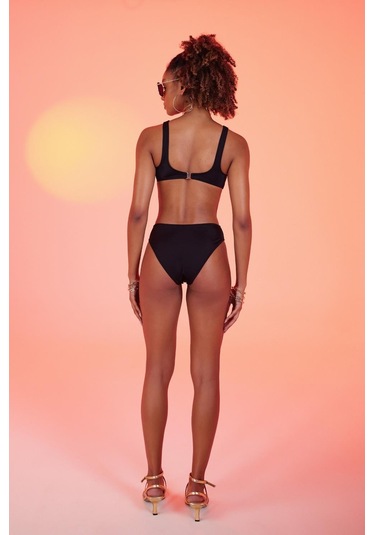 Holly Lolly Cutout Kesim H Aksesuarlı Daring Mayo Siyah