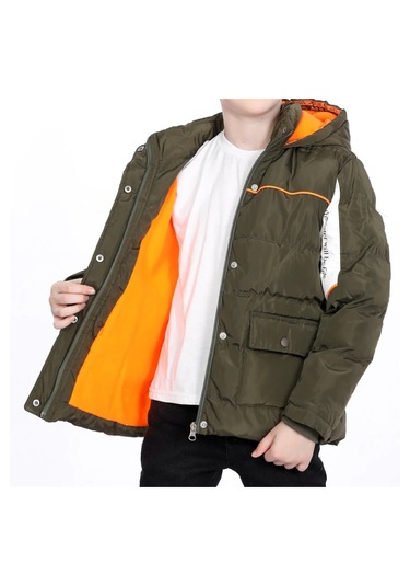 Erkek Çocuk Kolları Renk Bloklu Yazı Desenli Şerit Detaylı Fermuar Çıtçıt Kapamalı Haki Renk Mont Haki