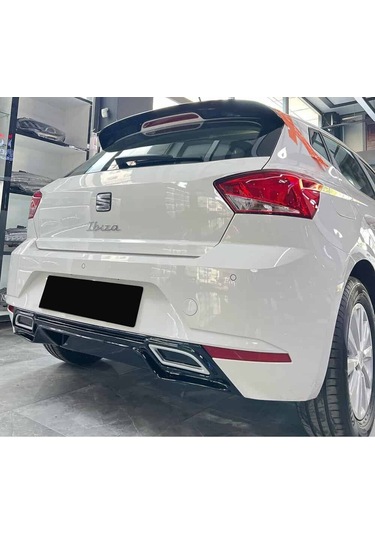 Seat İbiza Mk5 Difüzör Parlak Siyah Plastik Egzoz Görünüm 2017-2023 Arka-difizör-bodykit-ek-karlık
