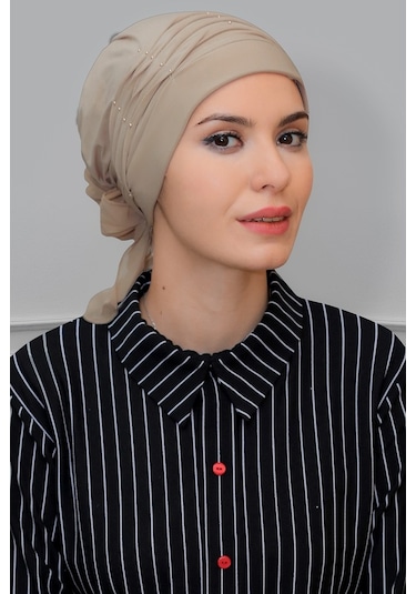 Bej Pratik Hazır Geçmeli Tesettür Bone Sandy Kumaş Incili Pileli Bej