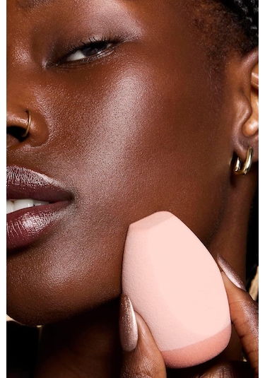 E.l.f. Halo Glow Angled Silicone Face Sponge Krem Ve Sıvı Ürünler Için Sünger