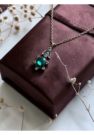 Oval Kristal Taşlı Kolye Yeşil