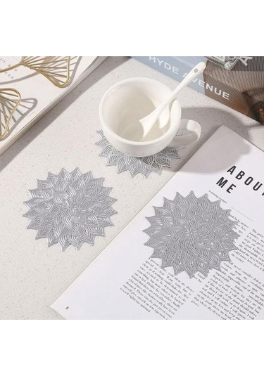 Altın Coaster Temizlemesi Kolay Yemek Masası Koruyucu Ped Isıya Dayanıklı Çiçek Şekli Fincan Mat Ev Mutfak İçin Altın