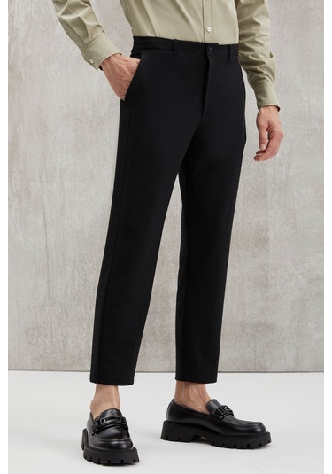 GRIMELANGE Vassel Erkek 360 Derece Esneyen Teknik Kumaşlı Fermuarlı Kordonlu Boru Paça Siyah Pantolon Siyah