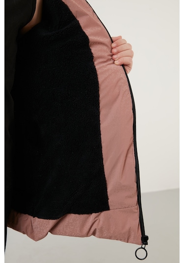 Lela Yakası Suni Kürklü Peluş Astarlı Çıkarılabilir Kapüşonlu Dar Kesim Kışlık Kız Çocuk Mont 5760002 Pudra