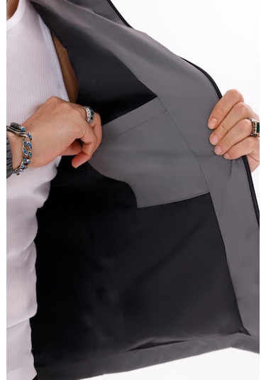 Erkek Kapüşonlu Nova Kumaş Hafif Ve Dayanıklı Şık Mevsimlik Su Ve Rüzgar Geçirmez Yağmurluk Antrasit