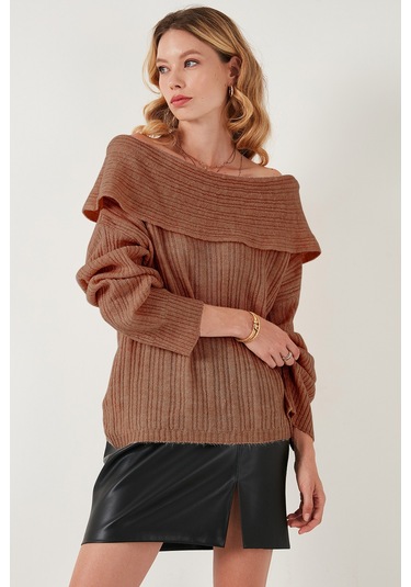 Lela Oversize Fit Madonna Yaka Triko Bayan Kazak 4615216 Camel