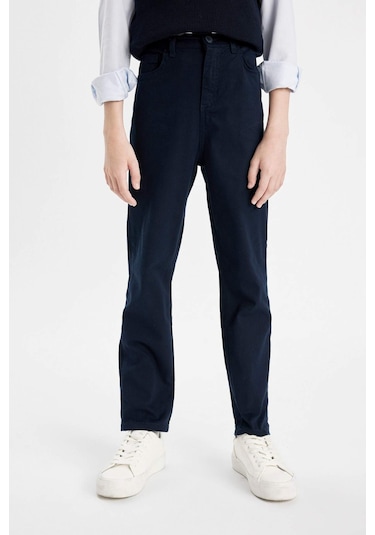 DeFacto Erkek Çocuk Düz Paça Cepli Lacivert Basic Düz Gabardin Okul Pantolonu U3254A624AUNV253 DeFacto Erkek Çocuk Düz Paça Cepli Lacivert Basic Düz Gabardin Okul Pantolonu U3254A624AUNV253