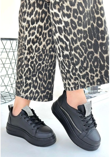 Leope Siyah Cilt Bağcıklı Spor Ayakkabı Siyah