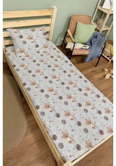 Organik Tek Kişilik Lastikli Çarşaf Seti - Uzayda Ayı Renkli