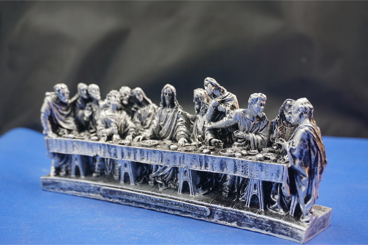 Son Akşam Yemeği Biblo Heykel - Ev Ofis Dekoratif Hediyelik Aksesuar 22x9 Cm Gümüş