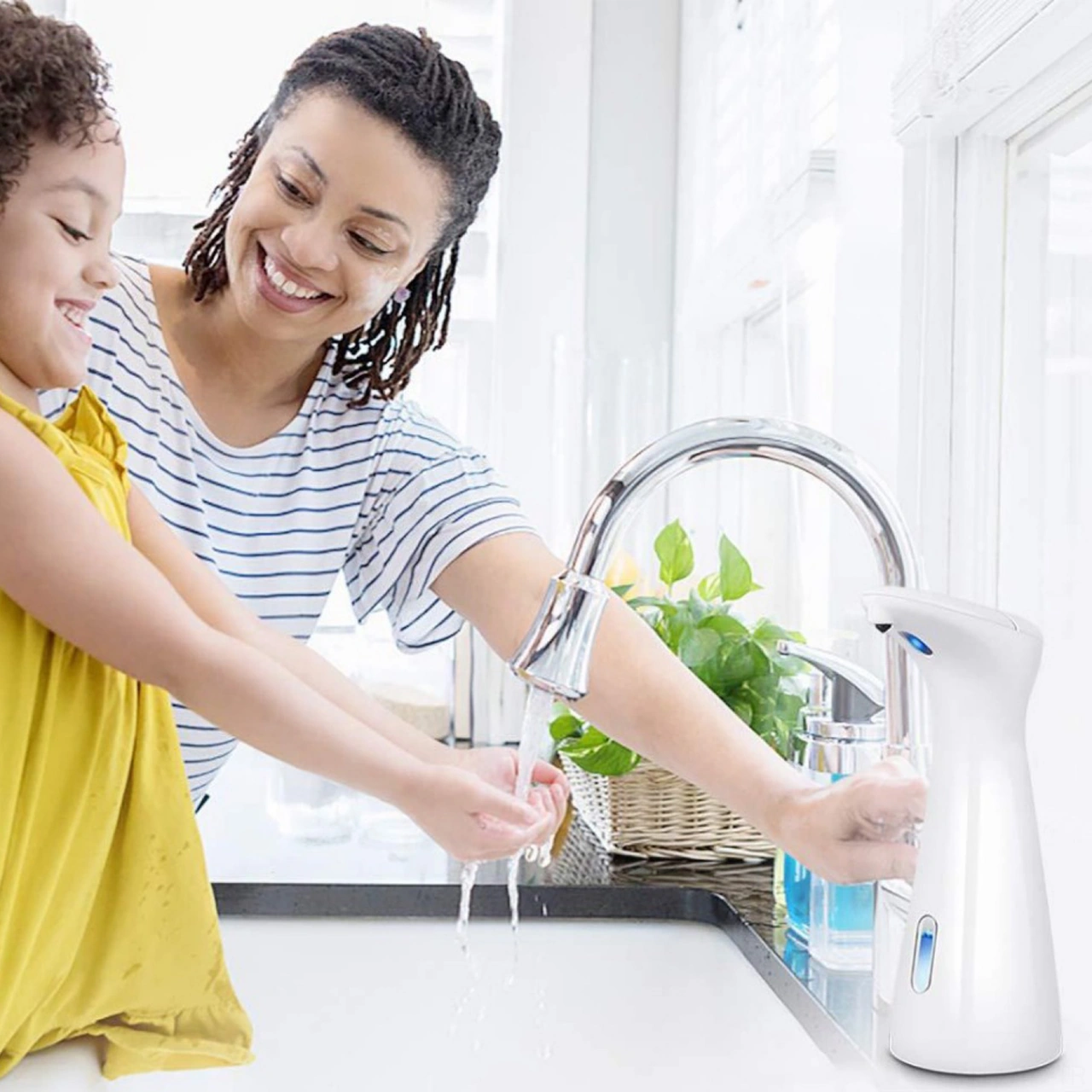 Skycity Otomatik Algılayıcı Köpük Sabun Dağıtıcı, 200ml Kapasite, Dokunsuz Hareket Sensörü, Drip-önleyici Valf, Y打滑 Altlık, Abs+as Malzeme Beyaz