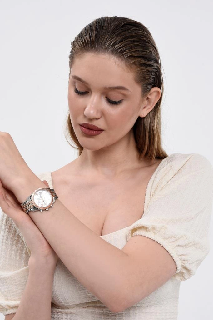 Roma Rakam Kasa Detaylı Rose Gümüş Kadın Kol Saati Altın