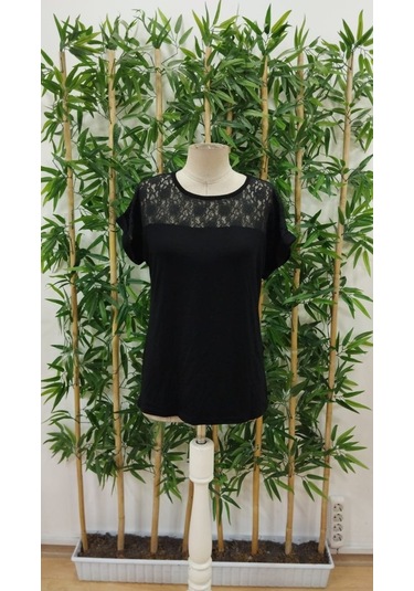 Kadın Kısa Kollu Bisiklet Yaka Dantel Detaylı Viskon Bluz Siyah